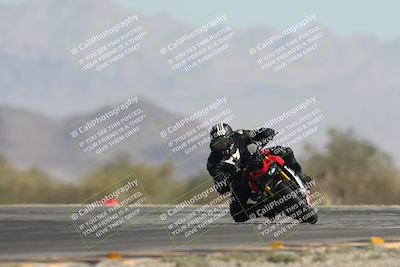 media/Oct-26-2025-Race Pace (Sun) [[c1447ca738]]/Non Verified (1st 20 Minutes of every Hour)/4-Turn 14 (1110am)/